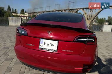 Седан Tesla Model 3 2018 в 