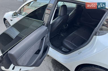Седан Tesla Model 3 2018 в 