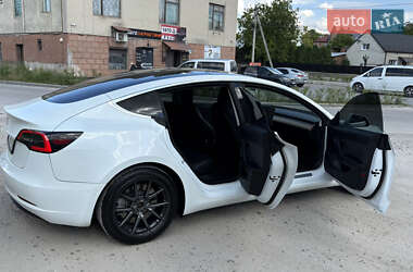 Седан Tesla Model 3 2018 в 