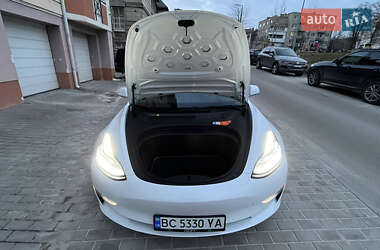 Седан Tesla Model 3 2018 в 