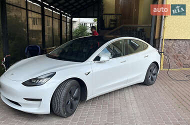 Седан Tesla Model 3 2018 в Львове фото 36 Седан Tesla Model 3 2018 в Львове