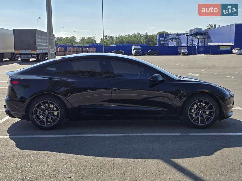 Седан Tesla Model 3 2019 в Кропивницком