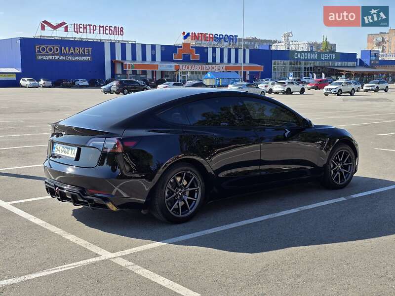 Седан Tesla Model 3 2019 в Кропивницком