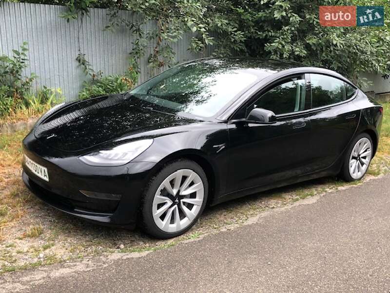 Tesla Model 3 2020