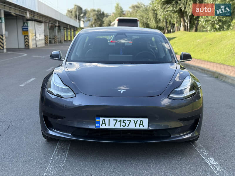 Седан Tesla Model 3 2019 в Києві