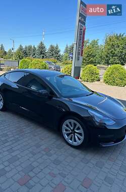 Седан Tesla Model 3 2023 в Луцке
