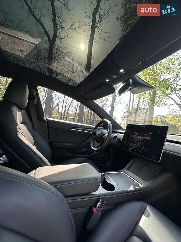 Седан Tesla Model 3 2023 в Харькове