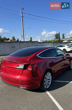 Седан Tesla Model 3 2019 в 