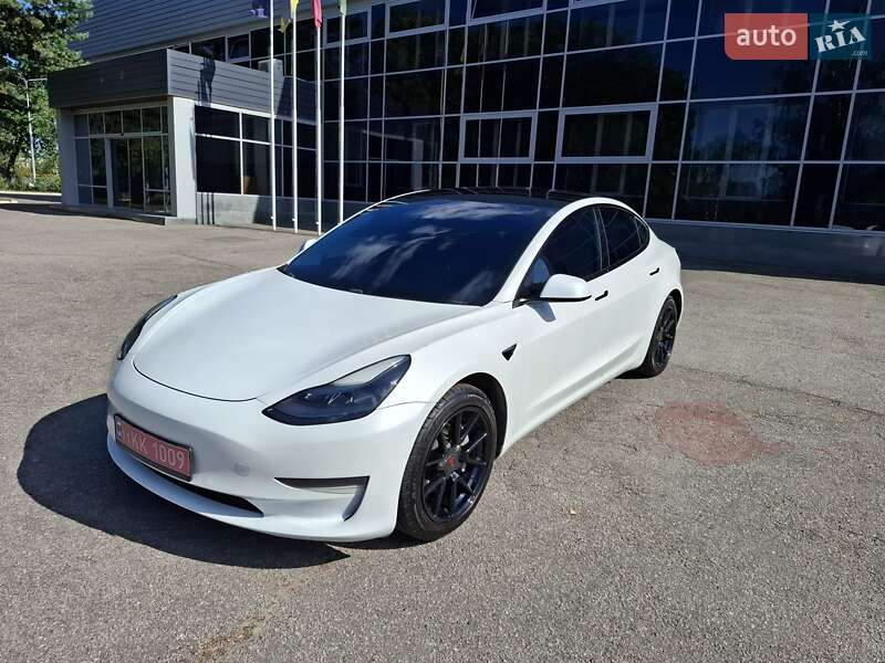 Седан Tesla Model 3 2021 в Харькове
