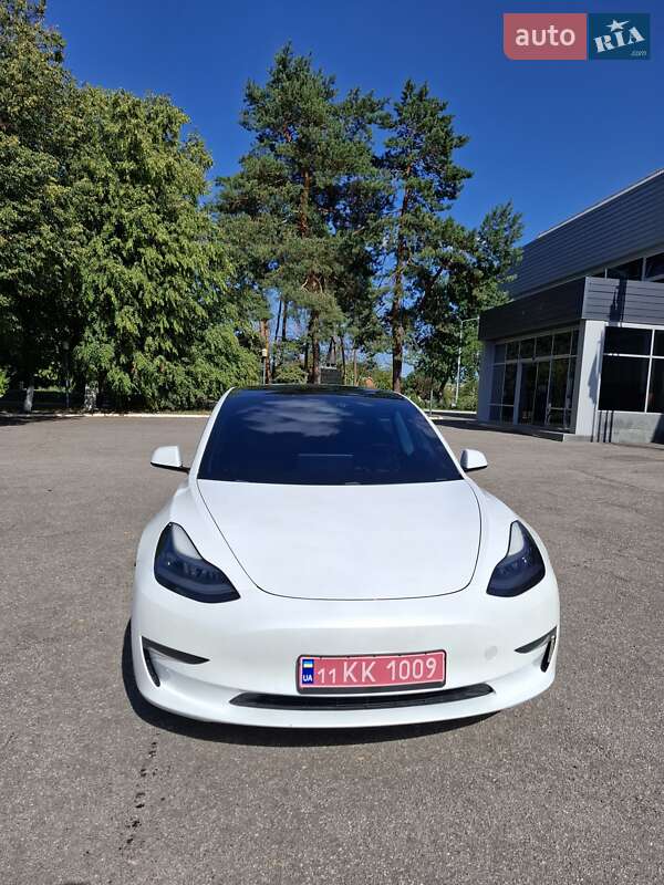 Седан Tesla Model 3 2021 в Харькове