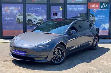 Седан Tesla Model 3 2023 в Вінниці