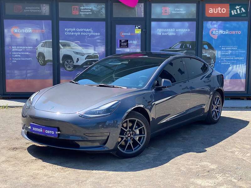 Tesla Model 3 2023