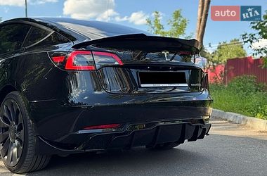 Седан Tesla Model 3 2021 в Житомирі