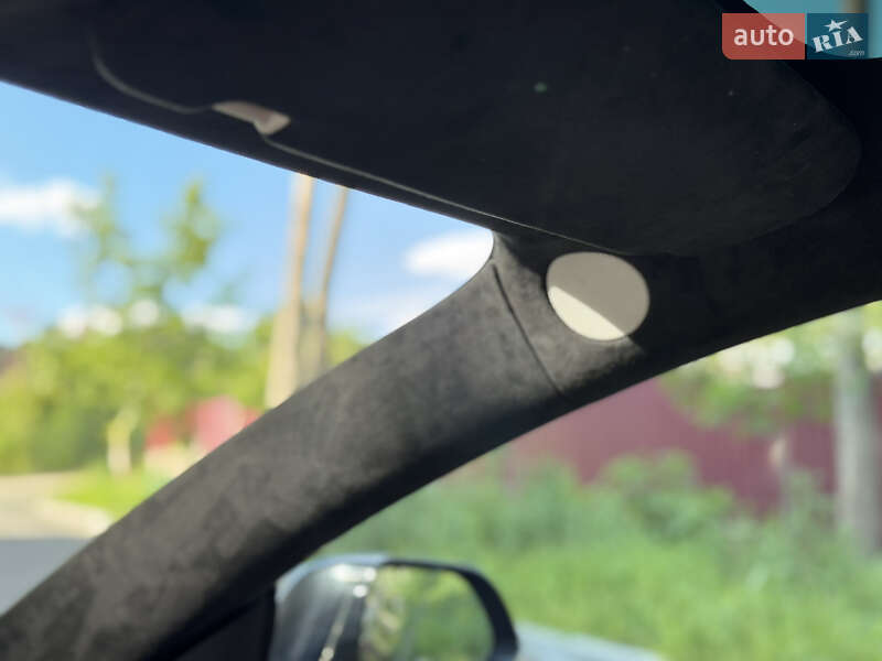 Седан Tesla Model 3 2021 в Житомирі