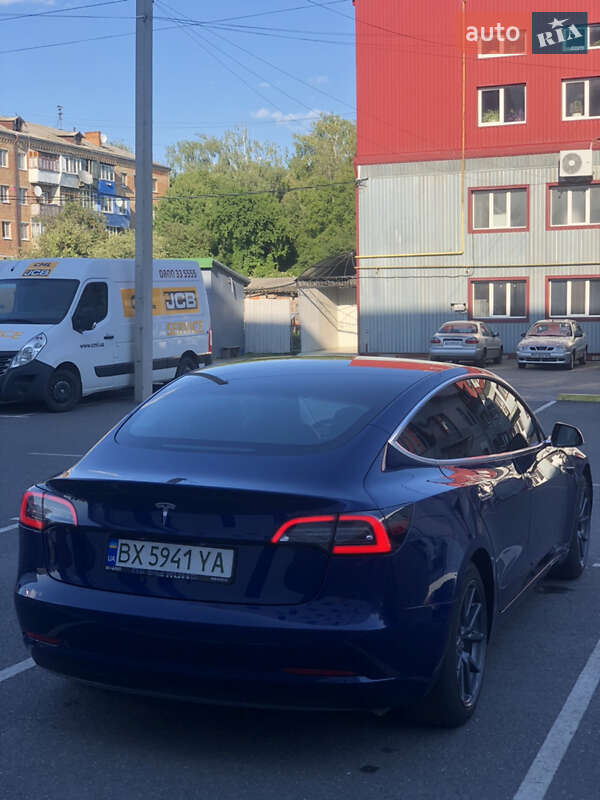 Седан Tesla Model 3 2018 в Хмельницькому