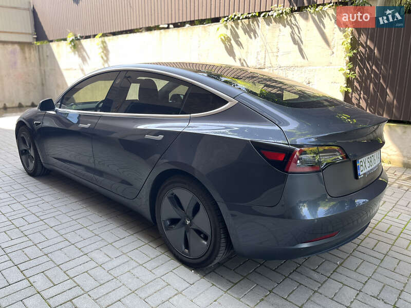 Седан Tesla Model 3 2018 в Хмельницком