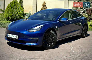 Седан Tesla Model 3 2019 в 
