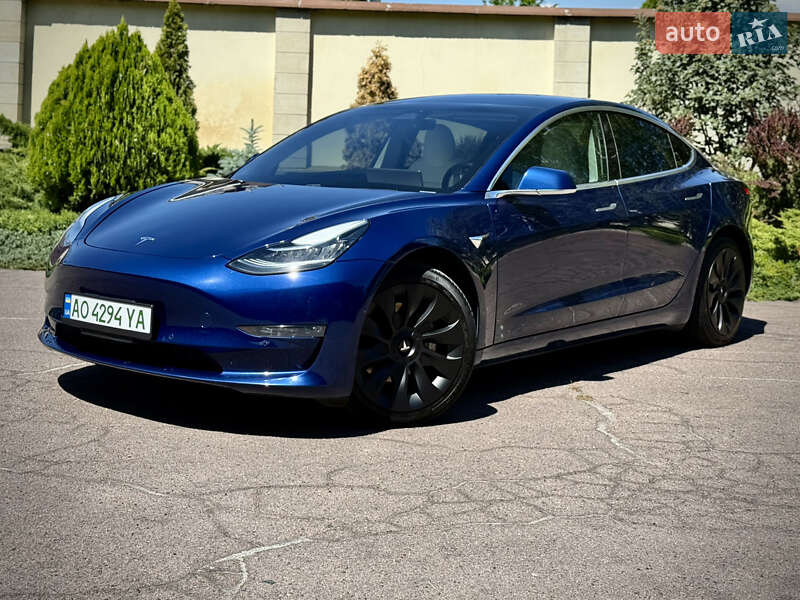 Седан Tesla Model 3 2019 в Днепре