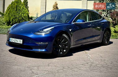 Седан Tesla Model 3 2019 в 