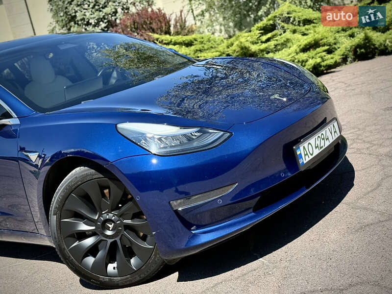 Седан Tesla Model 3 2019 в Днепре
