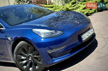 Седан Tesla Model 3 2019 в 