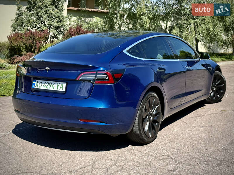 Седан Tesla Model 3 2019 в Днепре