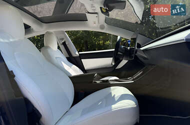 Седан Tesla Model 3 2019 в 