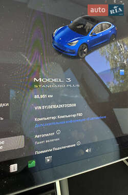Седан Tesla Model 3 2019 в 