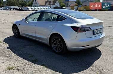 Седан Tesla Model 3 2018 в 