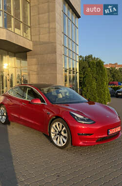 Седан Tesla Model 3 2020 в 