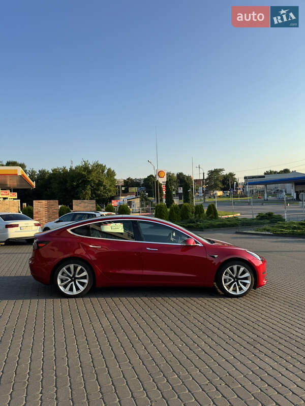 Седан Tesla Model 3 2020 в Хмельницком