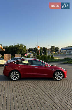 Седан Tesla Model 3 2020 в 