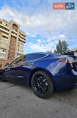 Седан Tesla Model 3 2018 в Запорожье