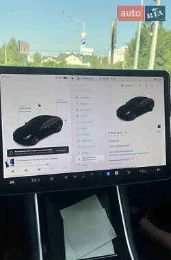 Седан Tesla Model 3 2018 в 