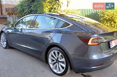 Седан Tesla Model 3 2019 в 