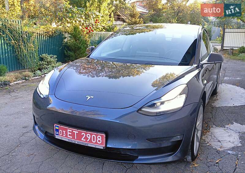 Седан Tesla Model 3 2019 в Києві