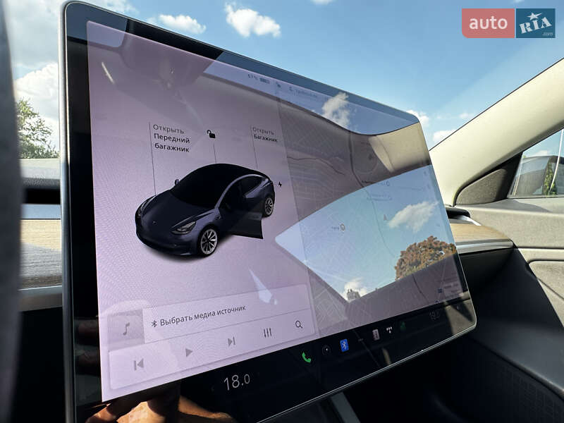 Седан Tesla Model 3 2020 в Кропивницком