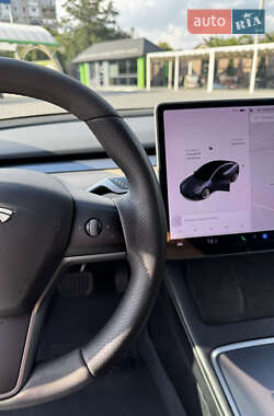 Седан Tesla Model 3 2020 в Кропивницькому