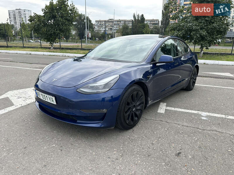 Tesla Model 3 2021