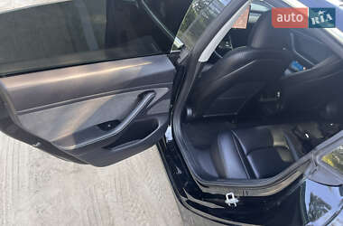 Седан Tesla Model 3 2019 в Кобеляках