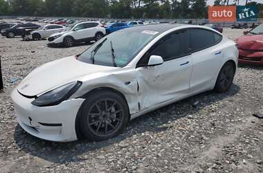 Седан Tesla Model 3 2023 в Львове