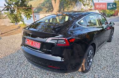 Седан Tesla Model 3 2018 в 