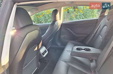 Седан Tesla Model 3 2018 в 