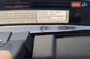 Седан Tesla Model 3 2018 в 