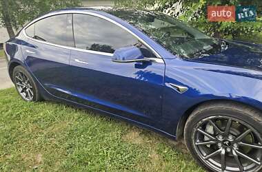 Седан Tesla Model 3 2018 в 