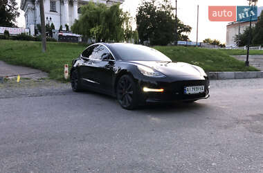 Седан Tesla Model 3 2019 в Киеве