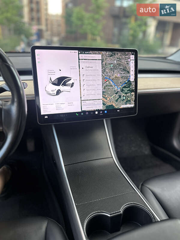 Седан Tesla Model 3 2018 в Софіївській Борщагівці