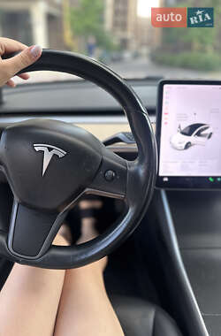 Седан Tesla Model 3 2018 в Софиевской Борщаговке