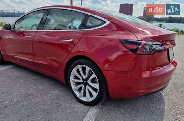 Седан Tesla Model 3 2018 в 