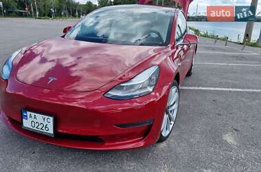 Седан Tesla Model 3 2018 в 